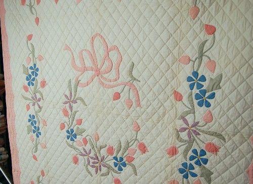 Large Vintage Tulip Floral Applique Hand Stitched Antique Quilt ~MINT 