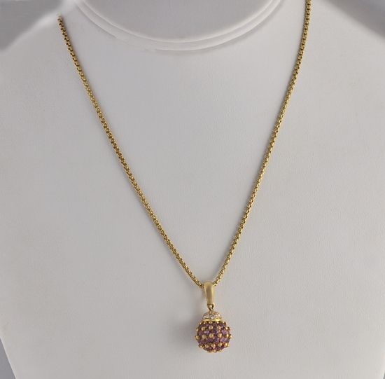 Beautiful Salavetti 18k Gold Necklace with Diamonds and Raspberry 