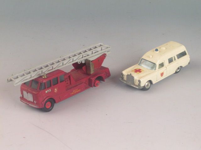 Lot (11) Vintage Matchbox Lesney Tonka Toy Vehicles Fire Truck 